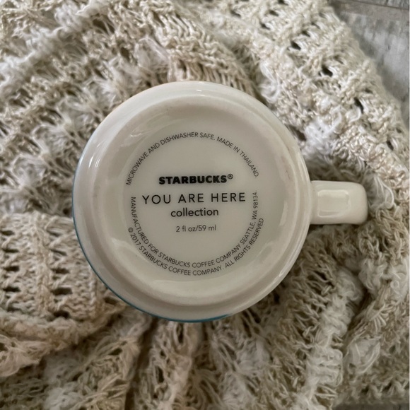 • Mini Starbucks Cali Mug • - Picture 5 of 8